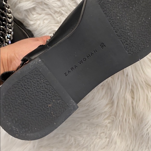 Zara black 💯 leather booties with chains - Picture 7 of 7